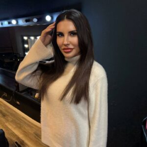 271108199_9726037636-min